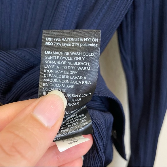 White House Black Market Navy Slinky Long Sleeve Snap Front Cardigan Size M - Picture 11 of 14